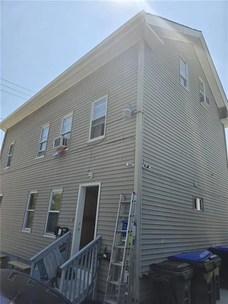 34 Heath Street Providence RI 02909