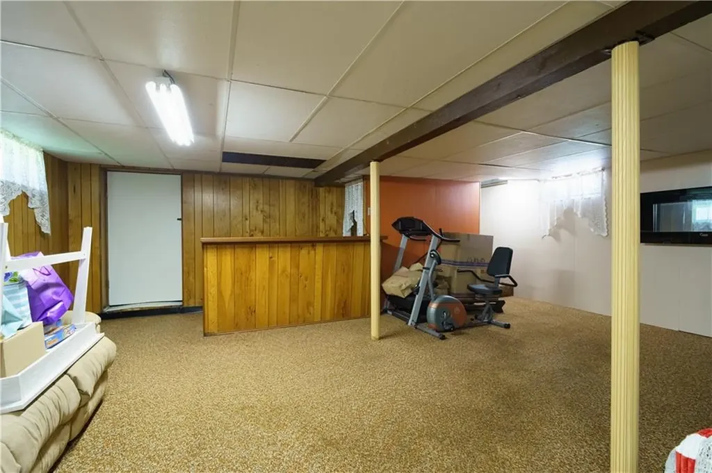 76 Vanderbilt Road Warwick RI 02886