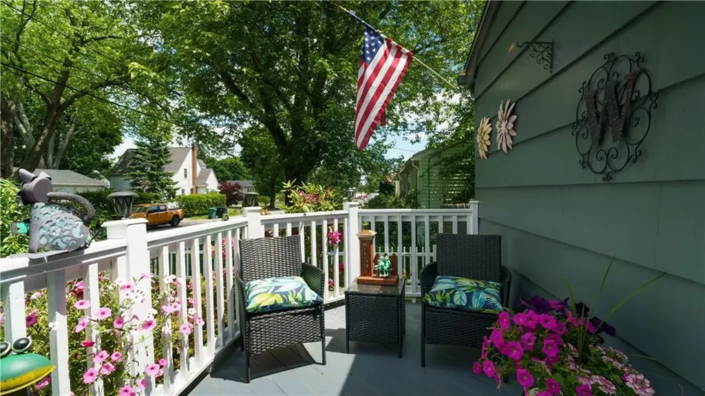 76 Vanderbilt Road Warwick RI 02886