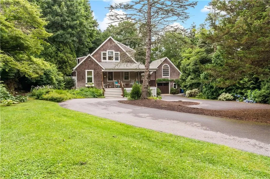 73 Rodman Street South Kingstown RI 02879