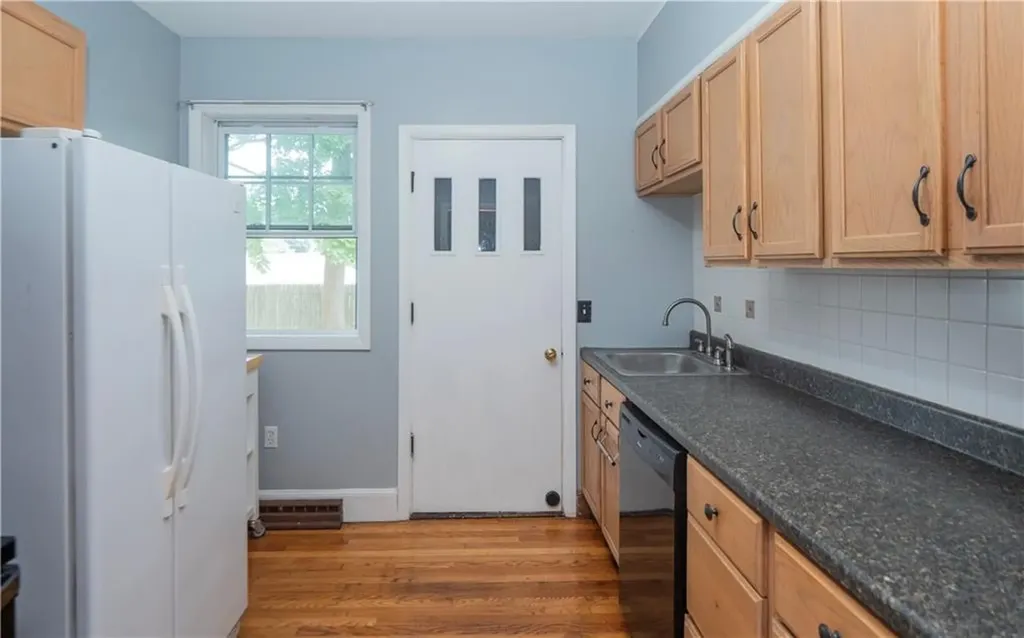 719 Benefit Street Pawtucket RI 02861
