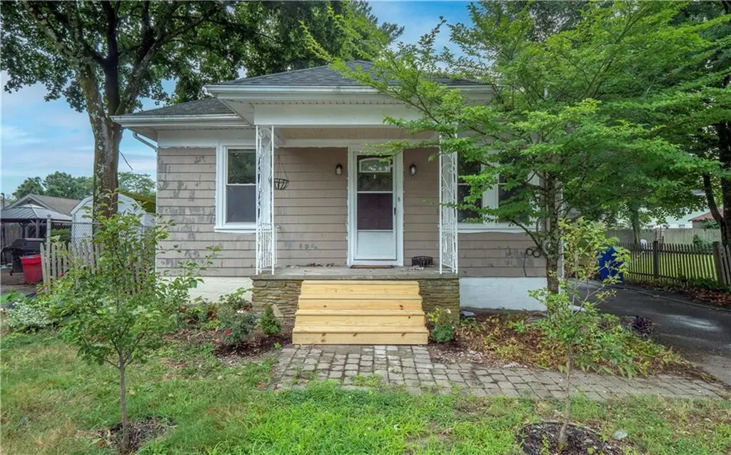 719 Benefit Street Pawtucket RI 02861