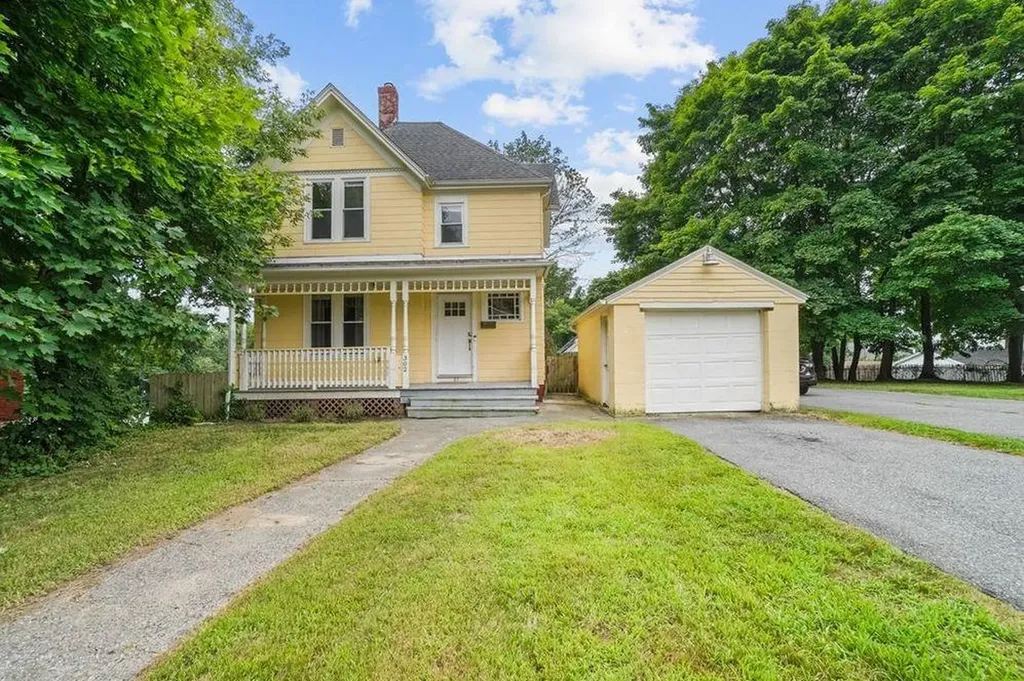 302 Blackstone Street Woonsocket RI 02895