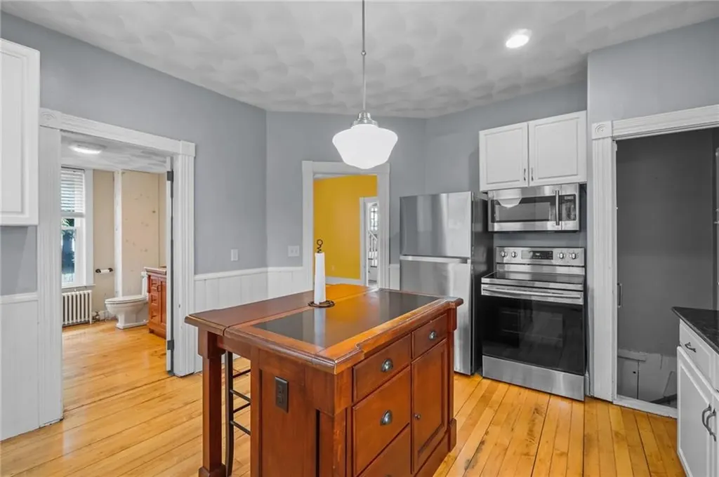 302 Blackstone Street Woonsocket RI 02895