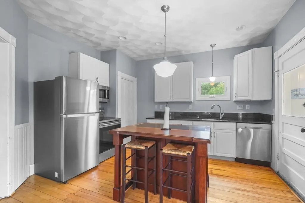 302 Blackstone Street Woonsocket RI 02895