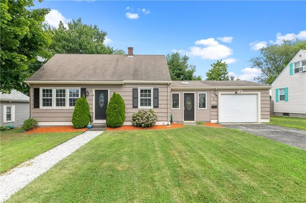 44 Greenway Drive Bristol RI 02809