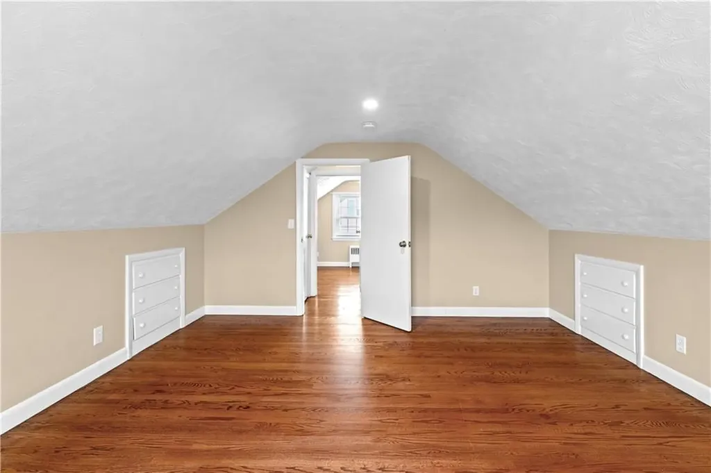 44 Greenway Drive Bristol RI 02809