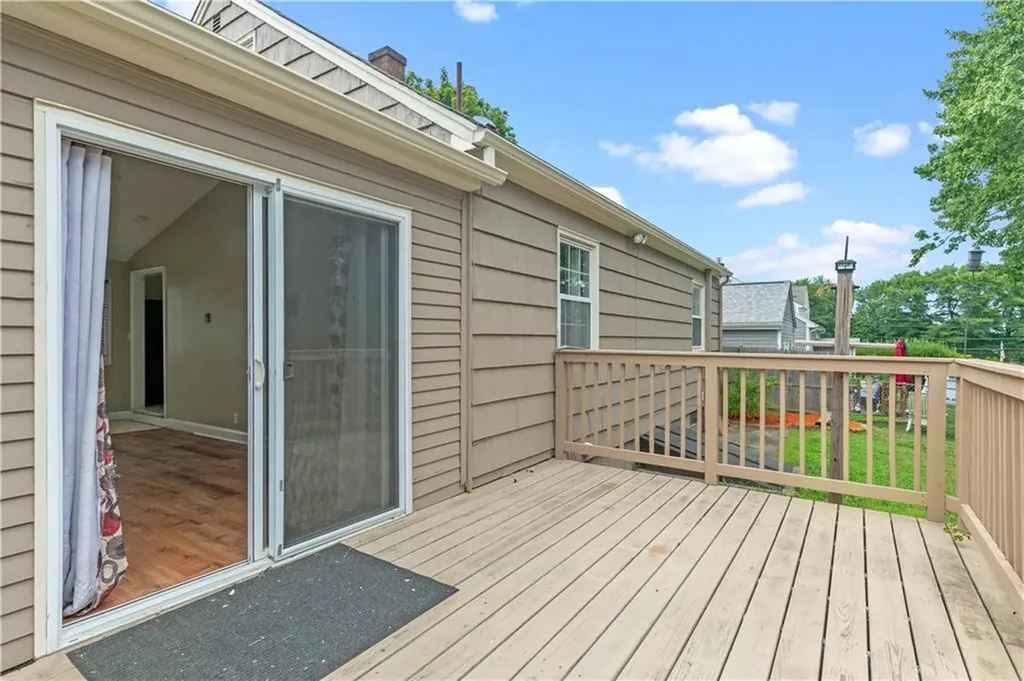 44 Greenway Drive Bristol RI 02809