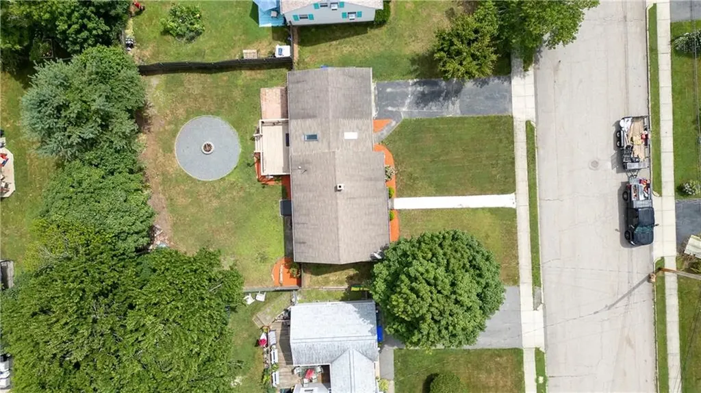 44 Greenway Drive Bristol RI 02809