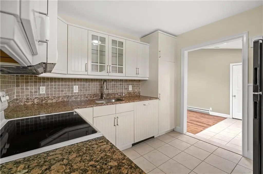 44 Greenway Drive Bristol RI 02809