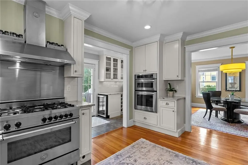 246 Gibbs Avenue Newport RI 02840