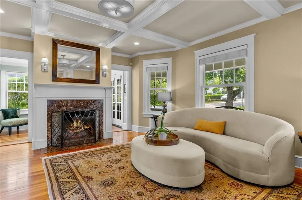 246 Gibbs Avenue Newport RI 02840