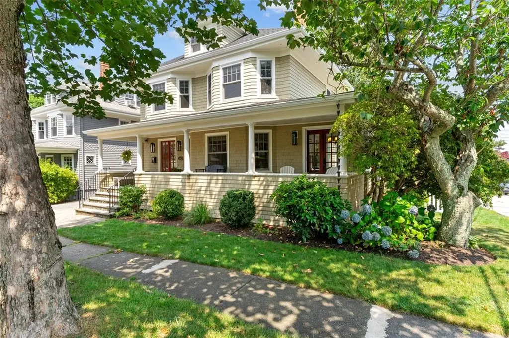 246 Gibbs Avenue Newport RI 02840