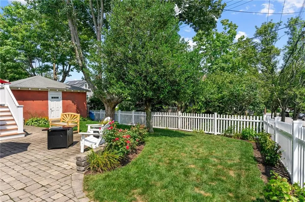 246 Gibbs Avenue Newport RI 02840
