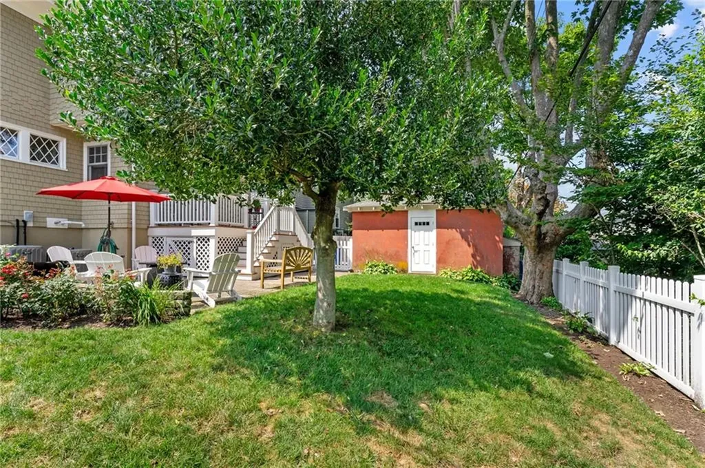 246 Gibbs Avenue Newport RI 02840