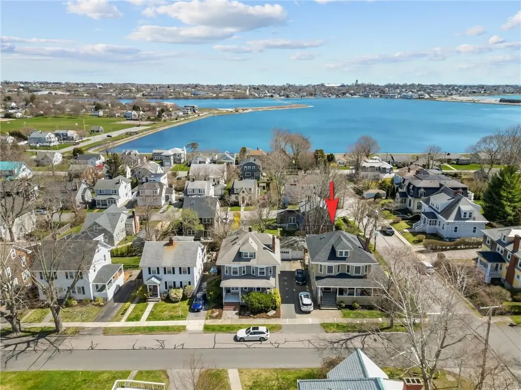 246 Gibbs Avenue Newport RI 02840