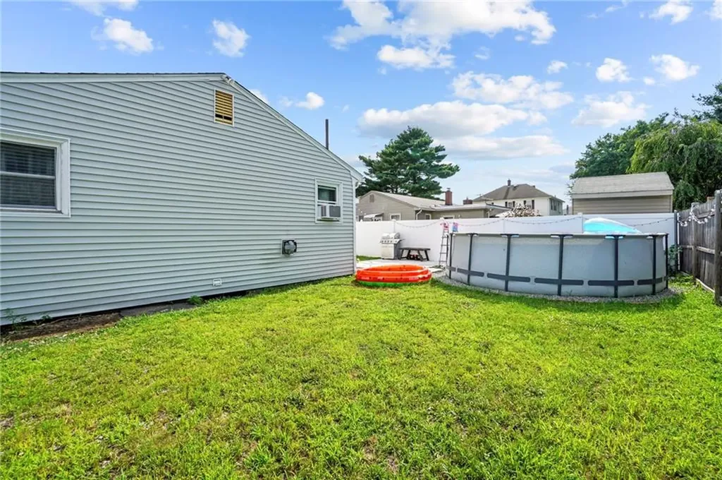 8 Pommenville Street Pawtucket RI 02861