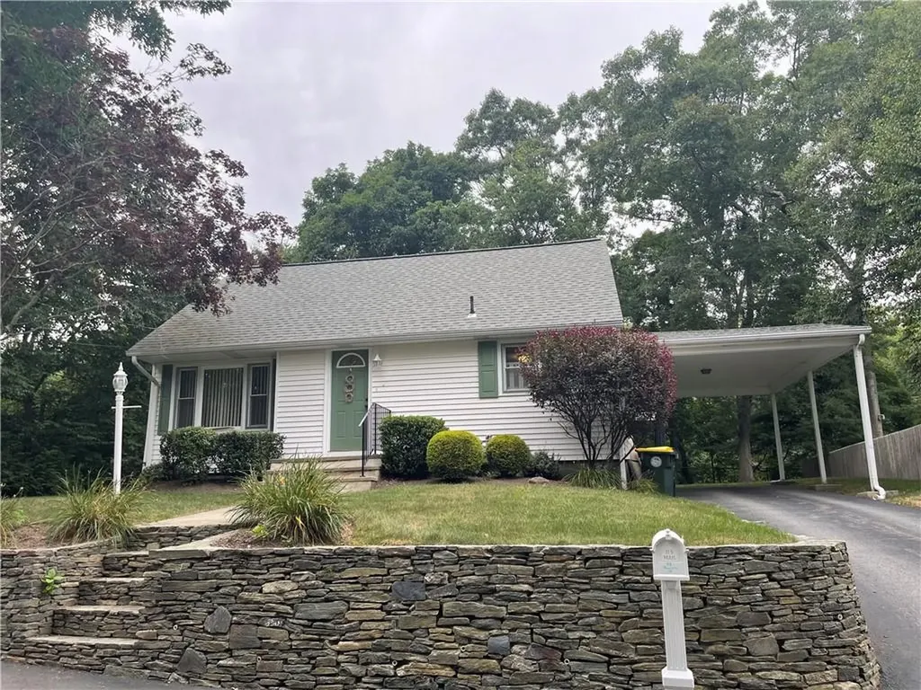31 Julien Street Smithfield RI 02917