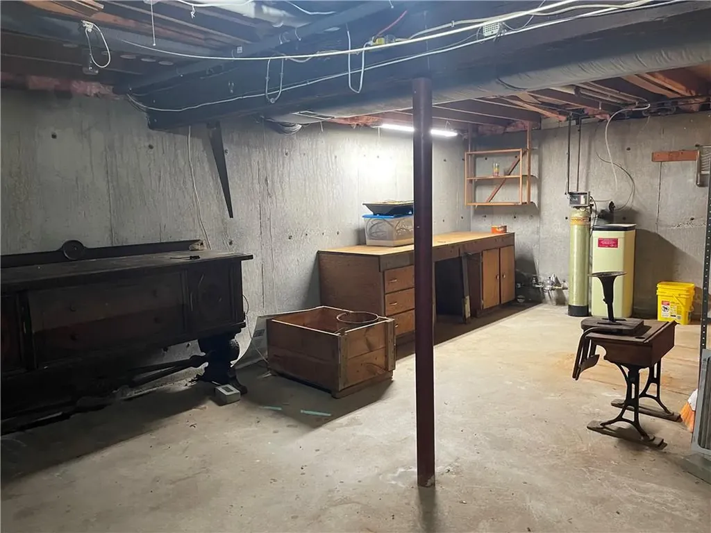 31 Julien Street Smithfield RI 02917
