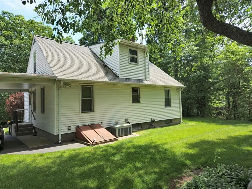 31 Julien Street Smithfield RI 02917