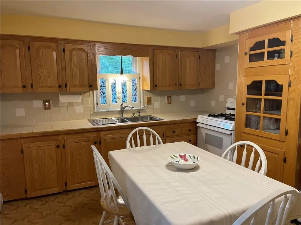 31 Julien Street Smithfield RI 02917