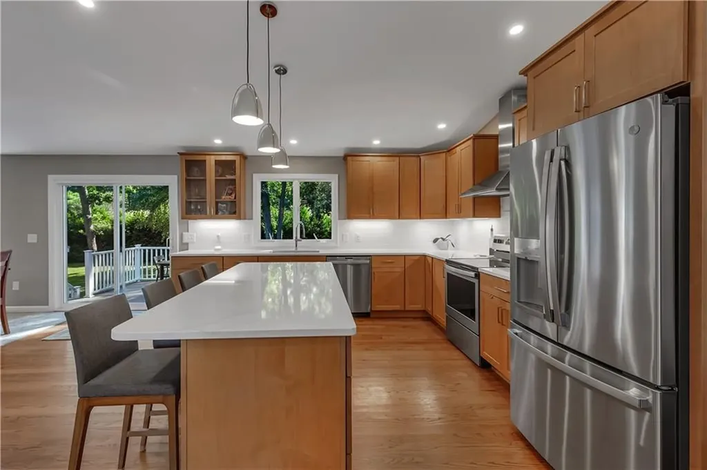 27 Rosewood Drive Lincoln RI 02865