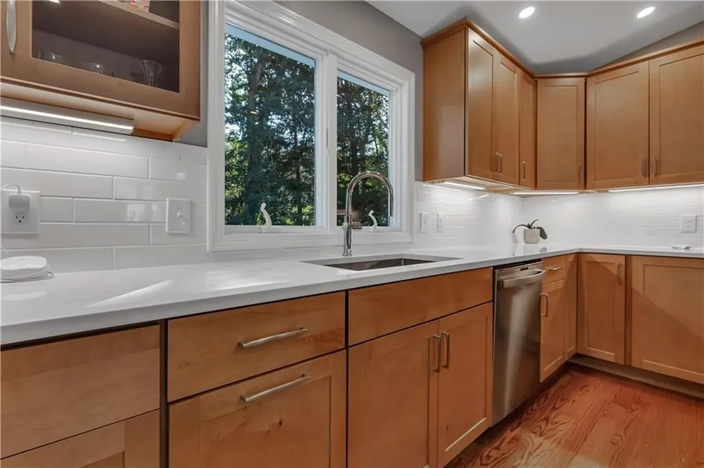 27 Rosewood Drive Lincoln RI 02865