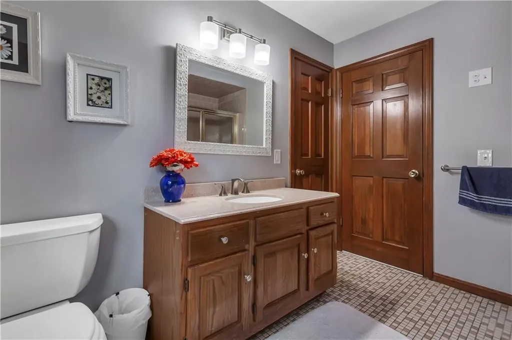 27 Rosewood Drive Lincoln RI 02865