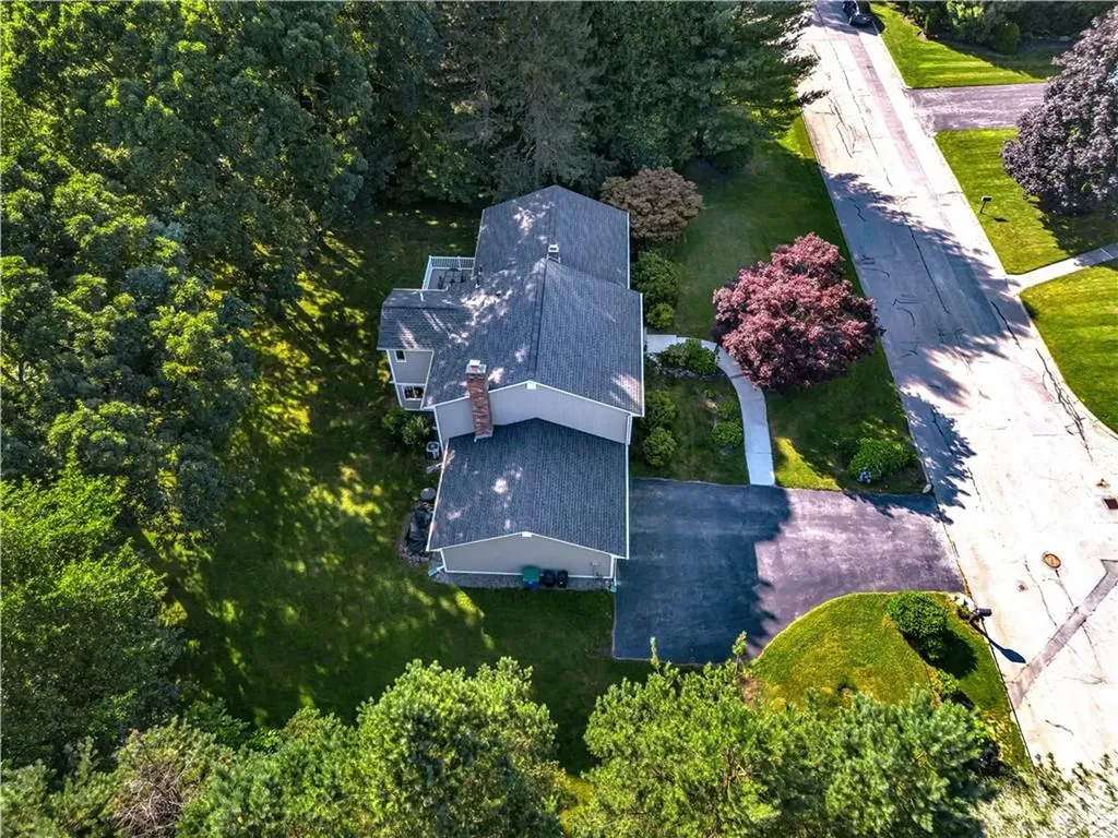 27 Rosewood Drive Lincoln RI 02865