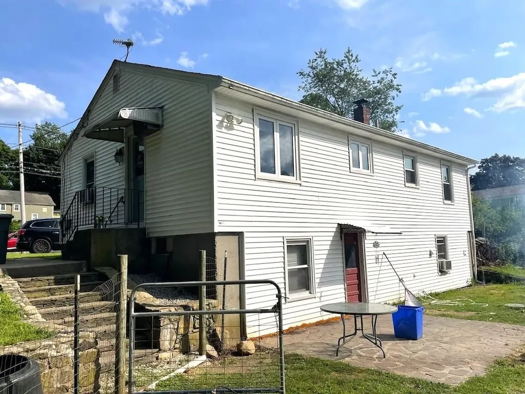 423 Fairview Avenue Coventry RI 02816