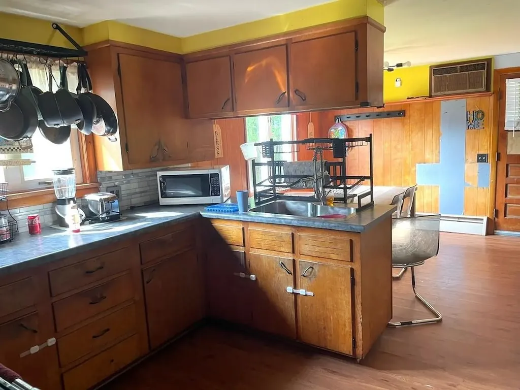 423 Fairview Avenue Coventry RI 02816