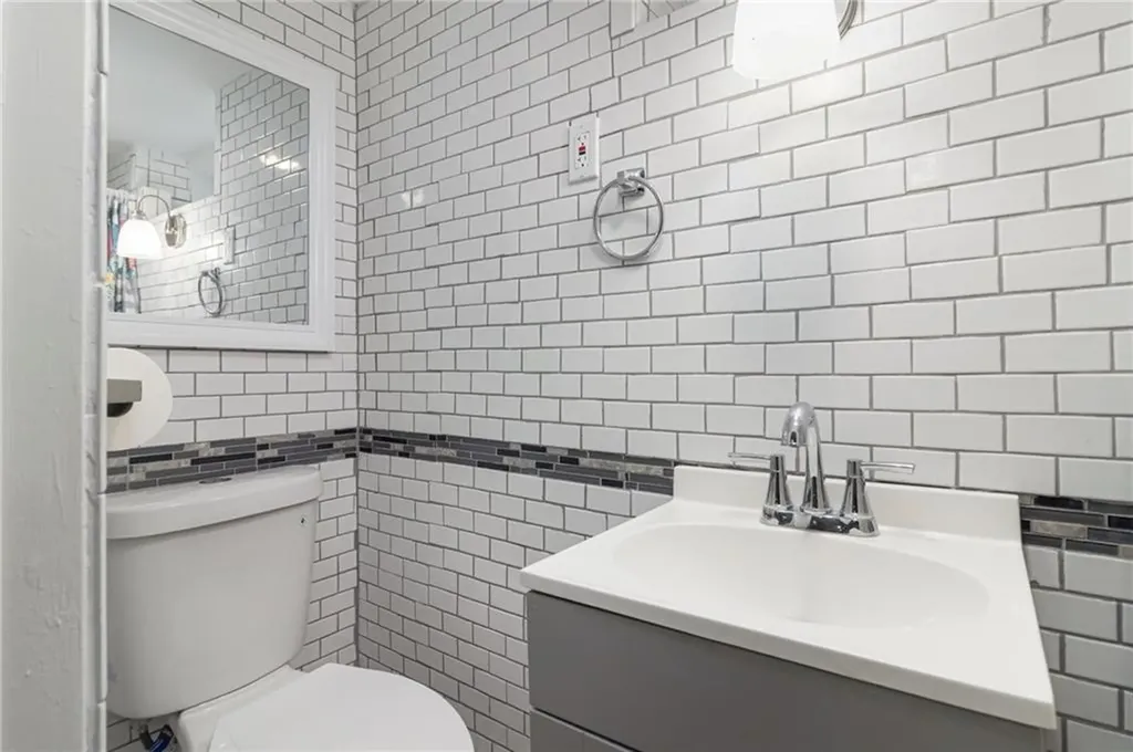 11 Frederick Street Warwick RI 02888