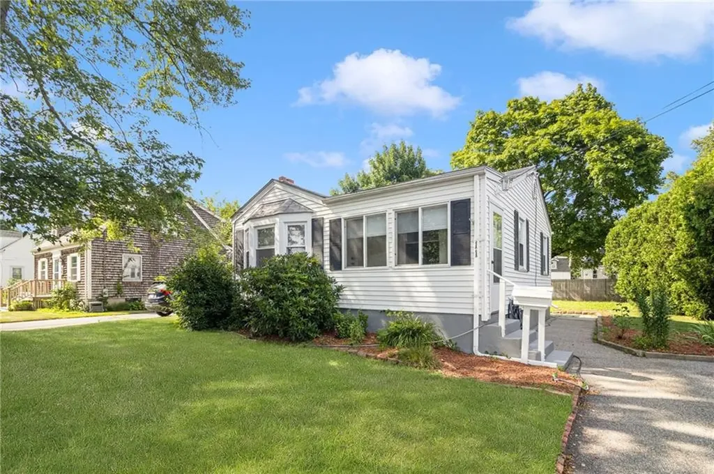 11 Frederick Street Warwick RI 02888