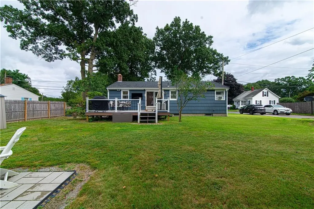 11 Beeckman Avenue Cranston RI 02920