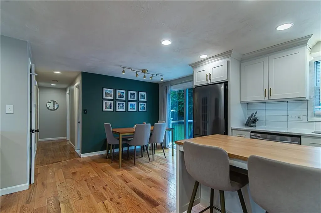11 Beeckman Avenue Cranston RI 02920