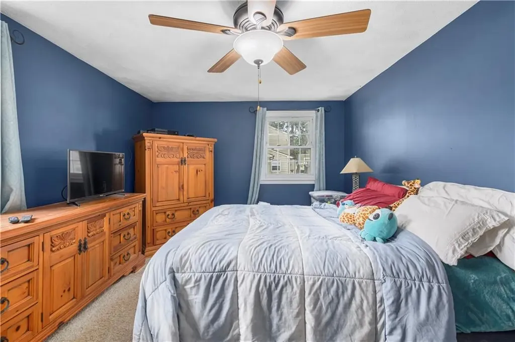 97 Wellington Avenue Warwick RI 02886