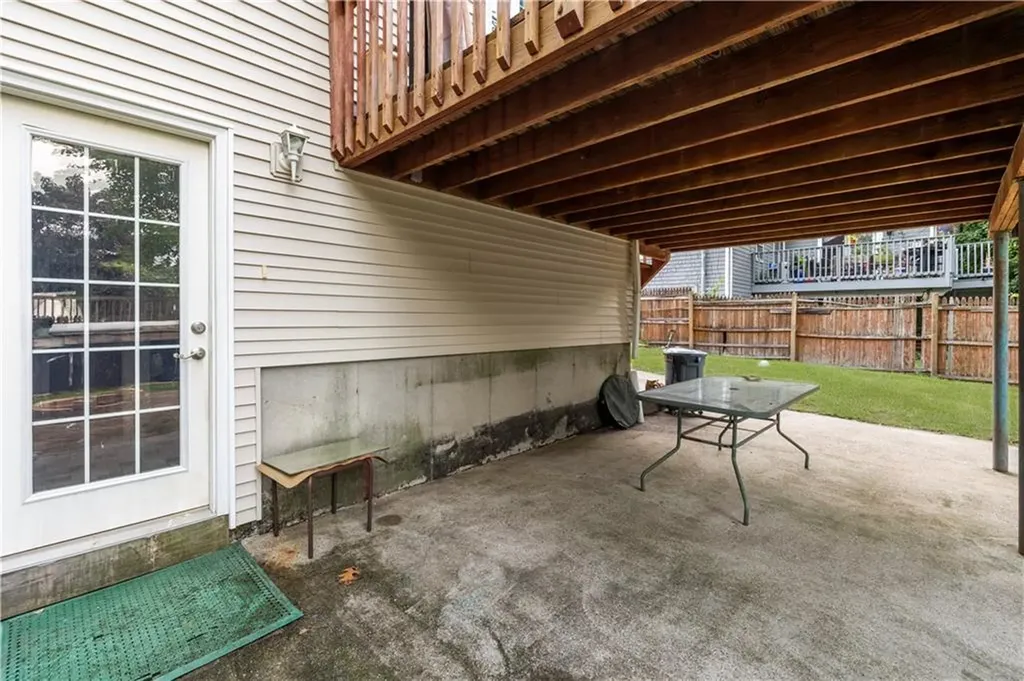 97 Wellington Avenue Warwick RI 02886