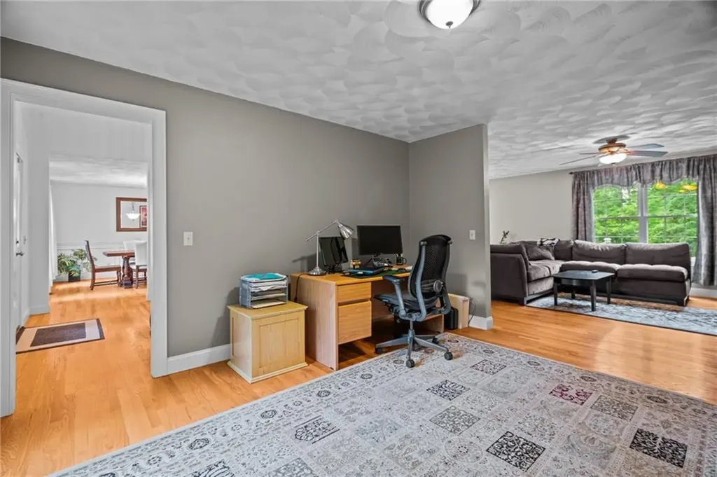 321 River Road Lincoln RI 02865