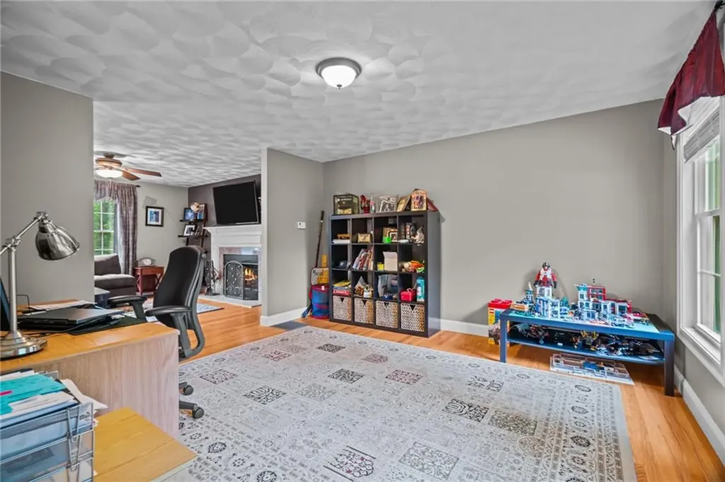 321 River Road Lincoln RI 02865