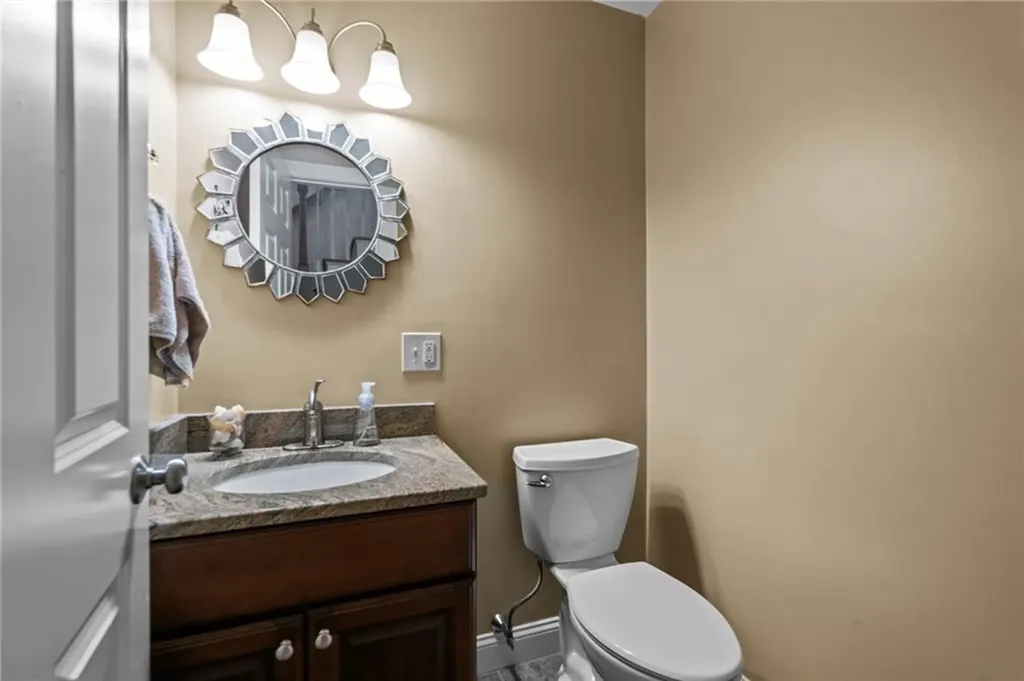 321 River Road Lincoln RI 02865