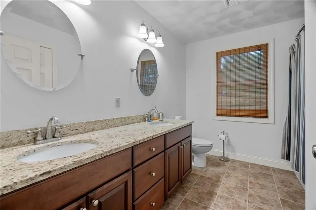 321 River Road Lincoln RI 02865