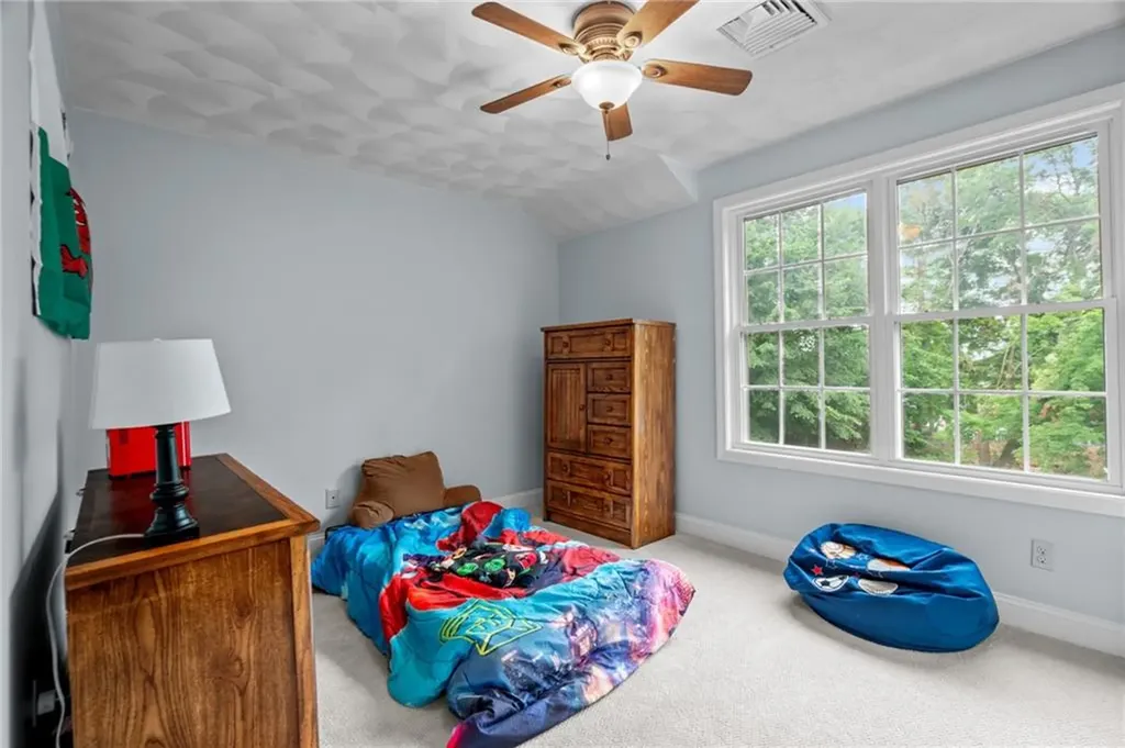 321 River Road Lincoln RI 02865
