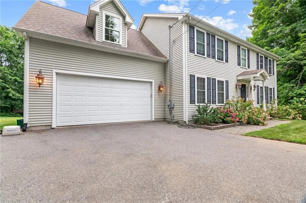 321 River Road Lincoln RI 02865