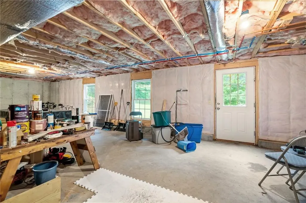 321 River Road Lincoln RI 02865