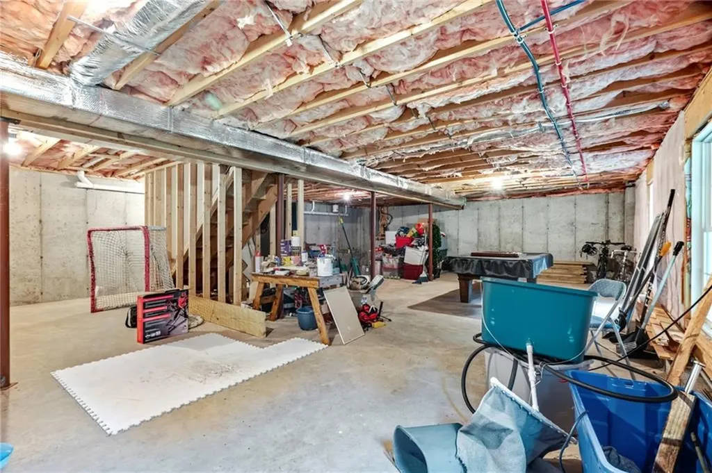 321 River Road Lincoln RI 02865
