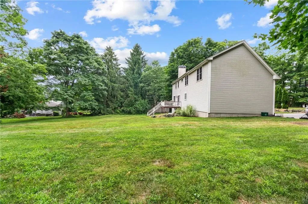 321 River Road Lincoln RI 02865