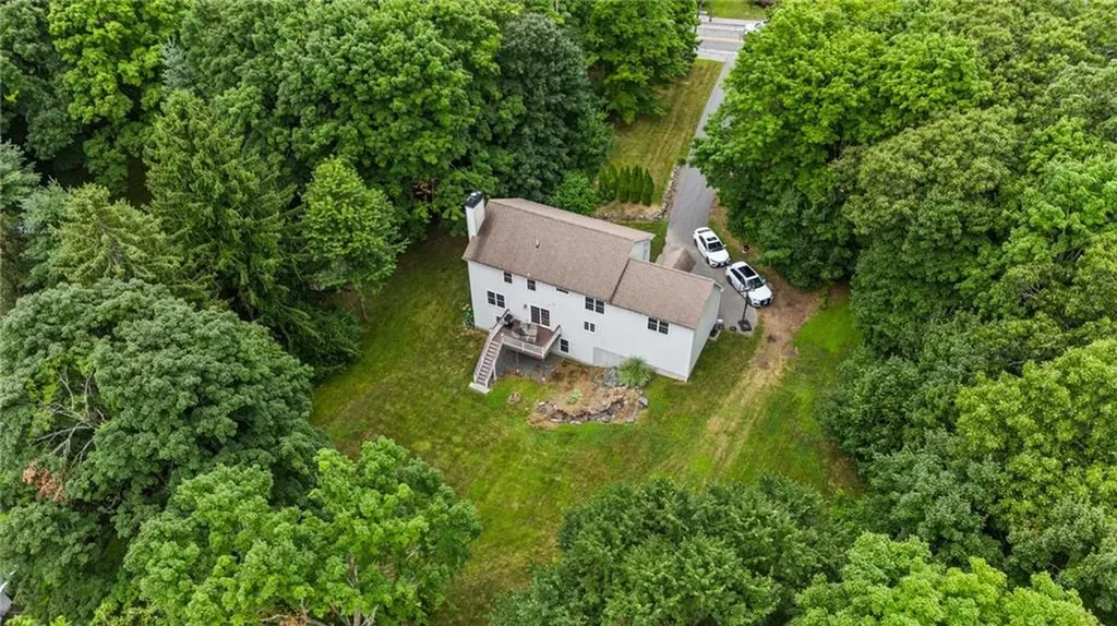 321 River Road Lincoln RI 02865
