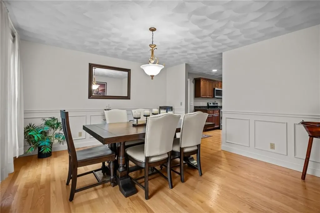321 River Road Lincoln RI 02865
