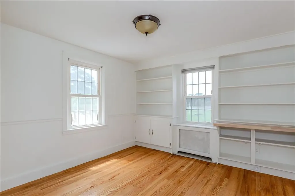 116 Fairfield Road Cranston RI 02910
