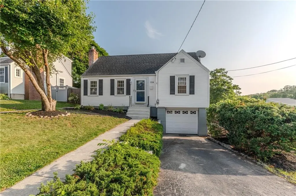 116 Fairfield Road Cranston RI 02910